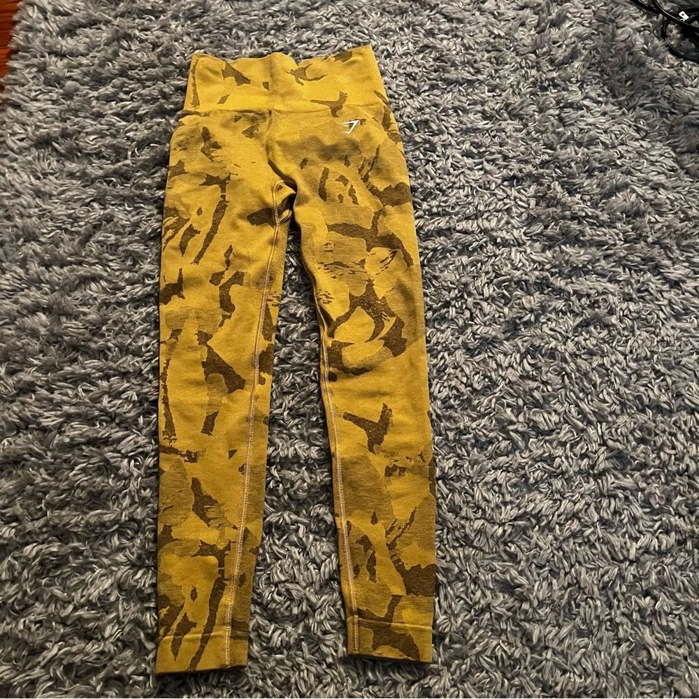 gymshark yellow camo leggings size XS